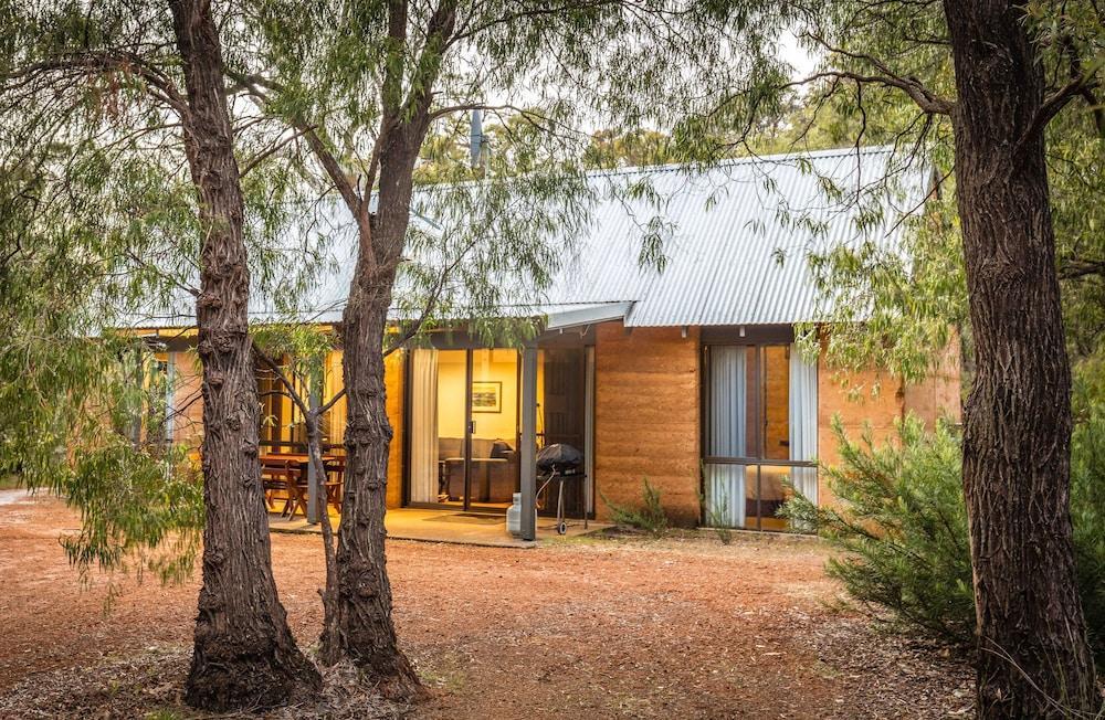 Bussells Bushland Cottages Margaret River Eksteriør billede