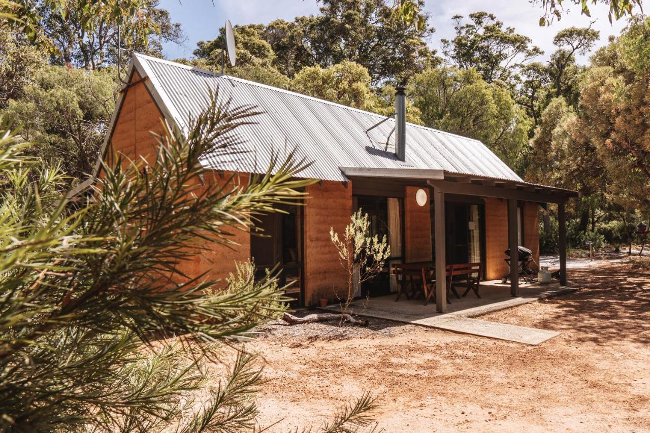 Bussells Bushland Cottages Margaret River Eksteriør billede