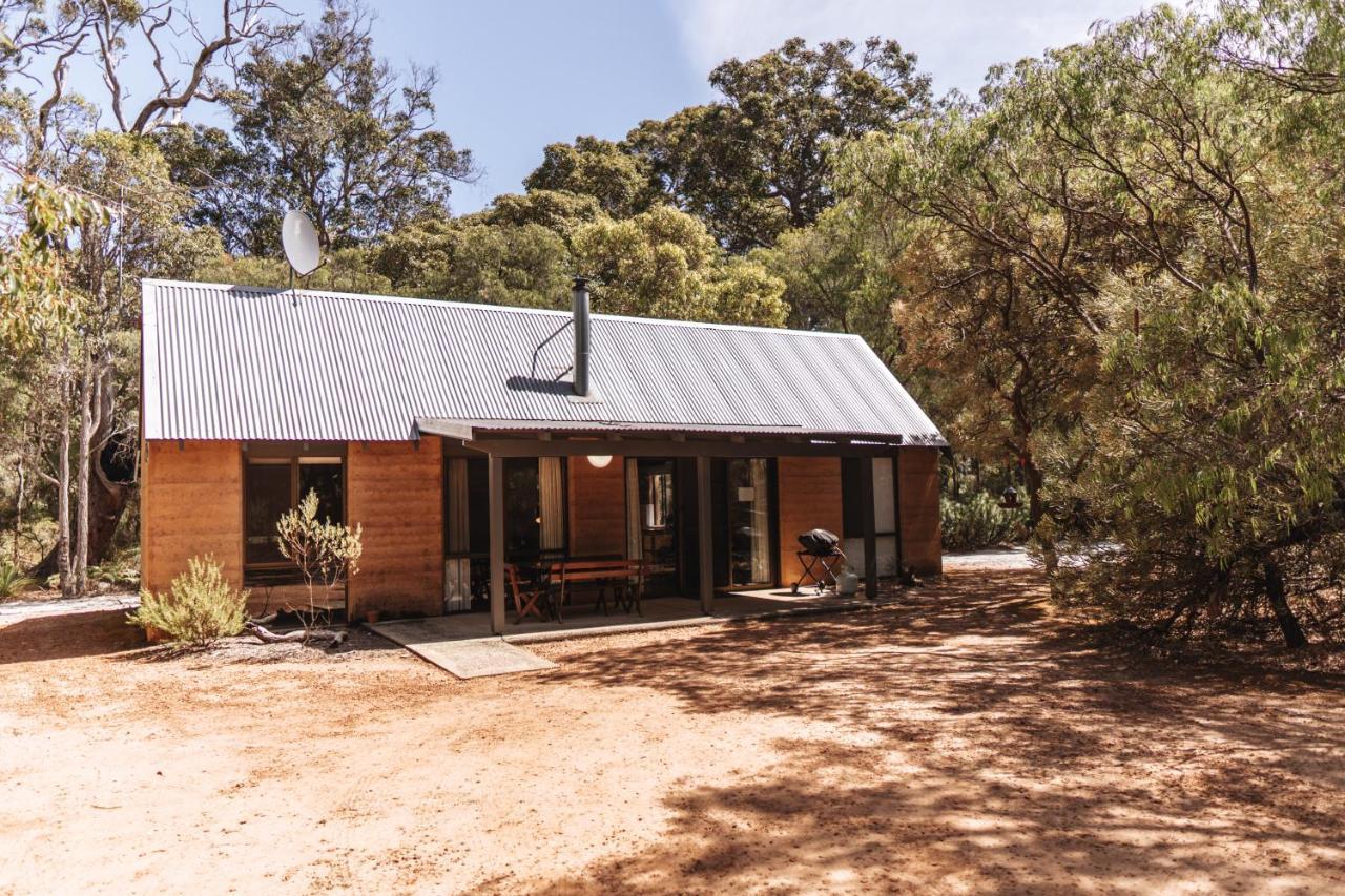 Bussells Bushland Cottages Margaret River Eksteriør billede
