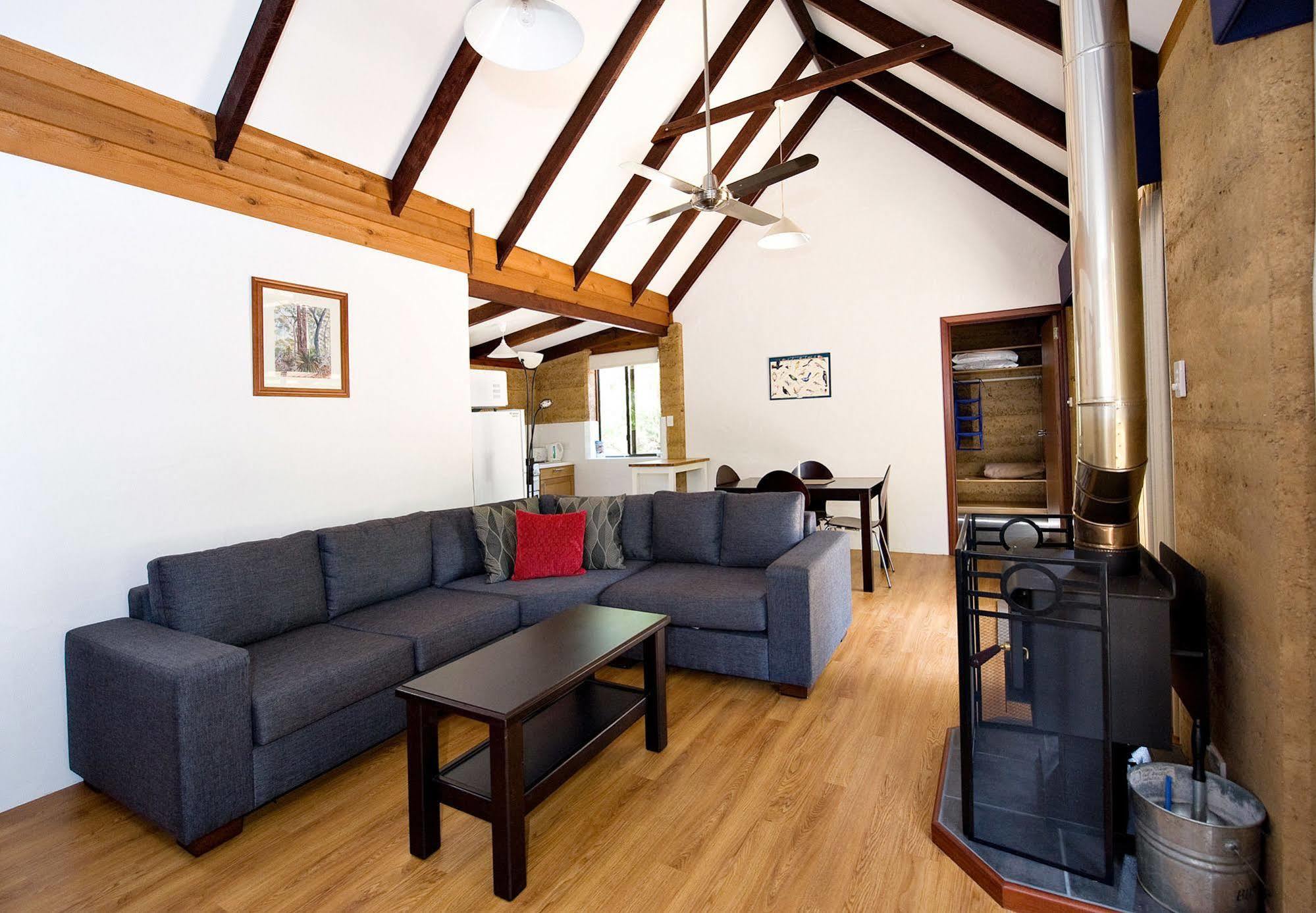 Bussells Bushland Cottages Margaret River Eksteriør billede